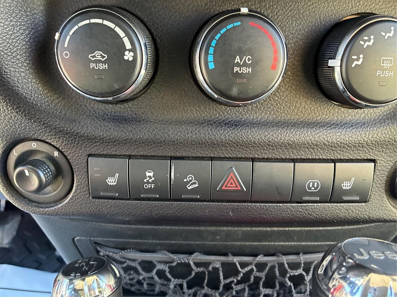2016 Jeep Wrangler Sahara 4WD