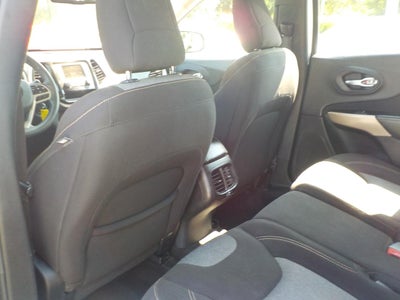 2017 Jeep Cherokee Sport FWD