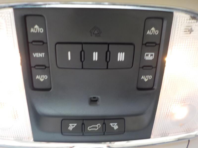 2015 Jeep Grand Cherokee Overland 4D SUV RWD