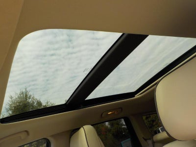 2015 Jeep Grand Cherokee Overland 4D SUV RWD