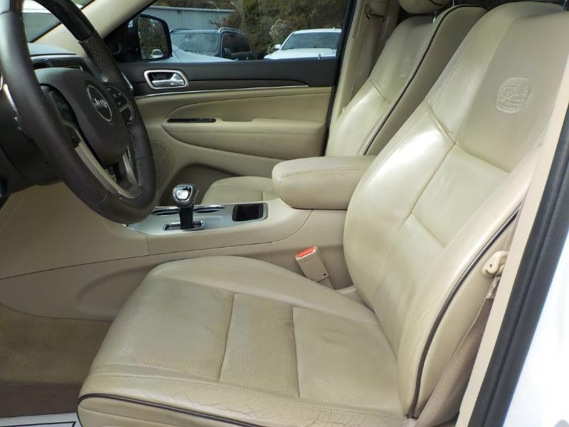 2015 Jeep Grand Cherokee Overland 4D SUV RWD