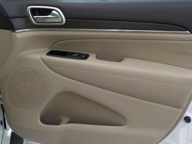 2015 Jeep Grand Cherokee Overland 4D SUV RWD