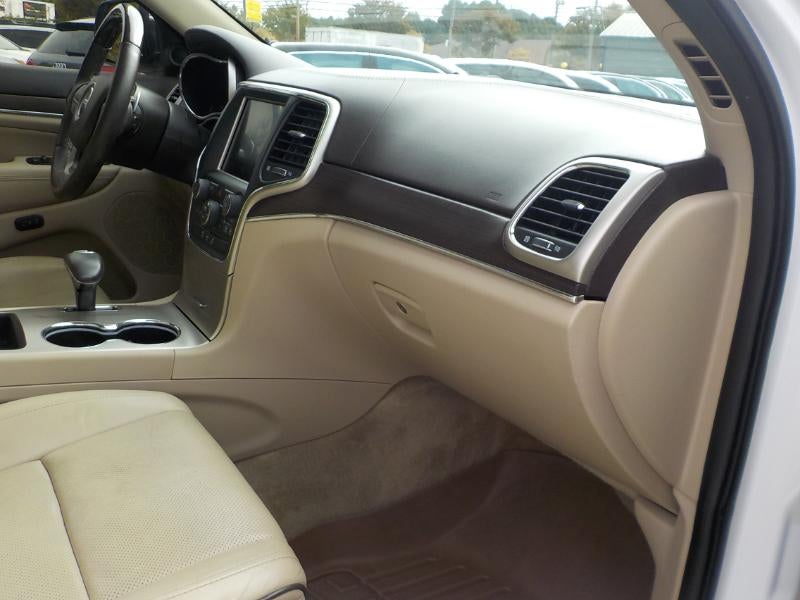 2015 Jeep Grand Cherokee Overland 4D SUV RWD