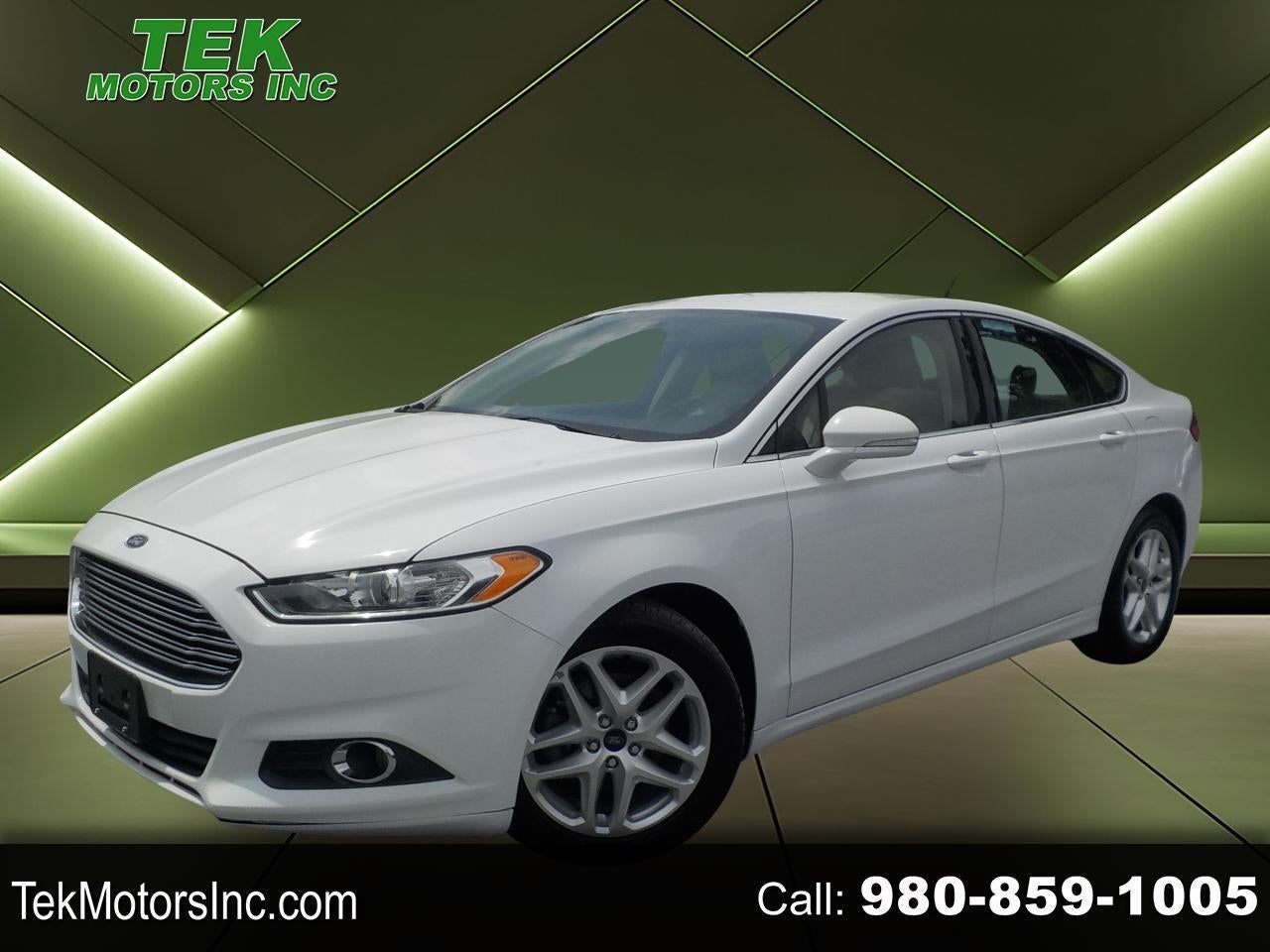 2016 Ford Fusion SE FWD