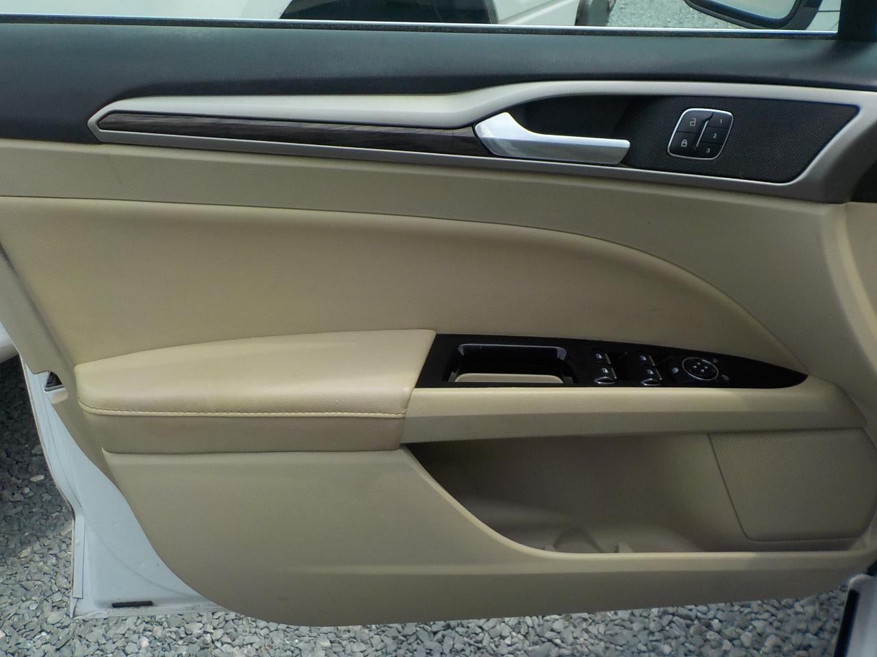 2016 Ford Fusion SE FWD