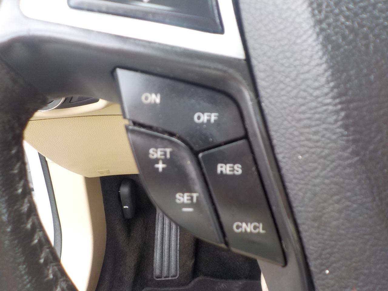 2016 Ford Fusion SE FWD