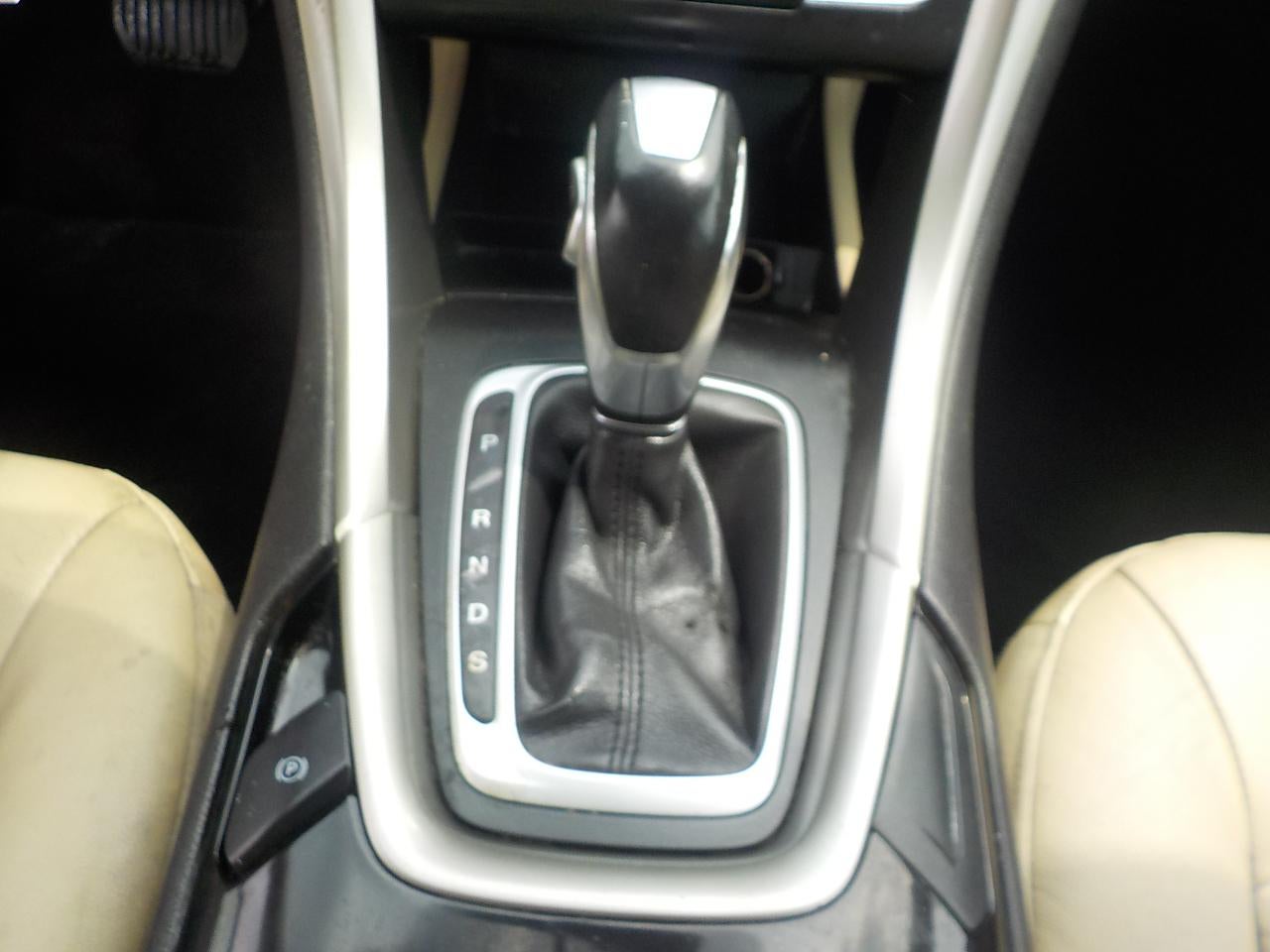 2016 Ford Fusion SE FWD
