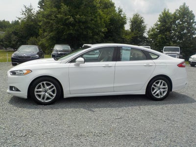2016 Ford Fusion SE FWD
