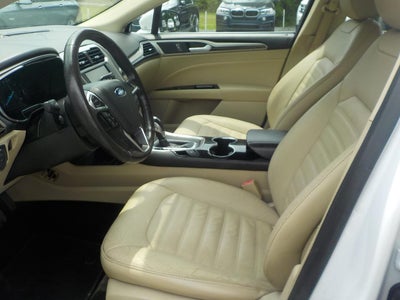 2016 Ford Fusion SE FWD