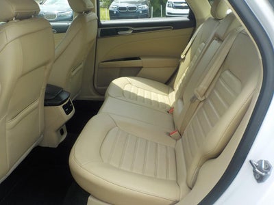 2016 Ford Fusion SE FWD