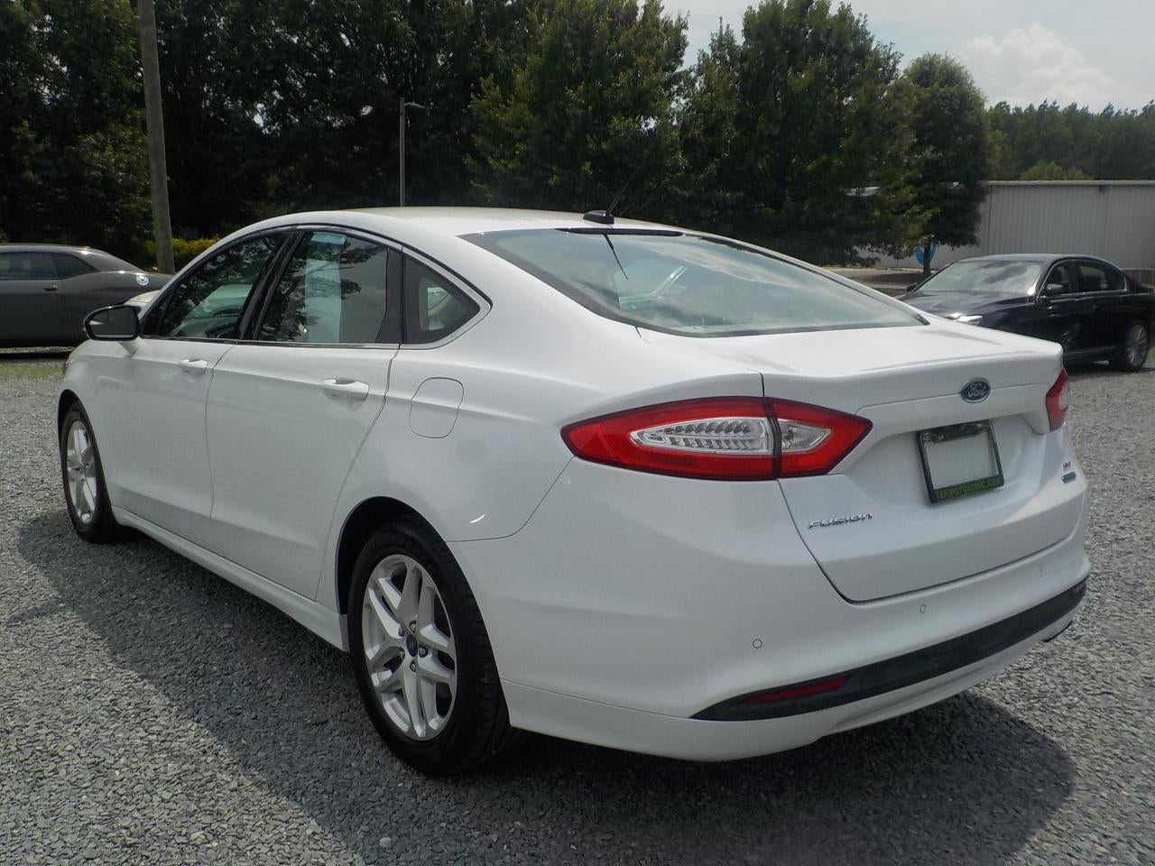 2016 Ford Fusion SE FWD