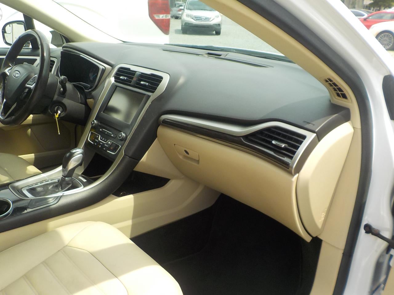 2016 Ford Fusion SE FWD