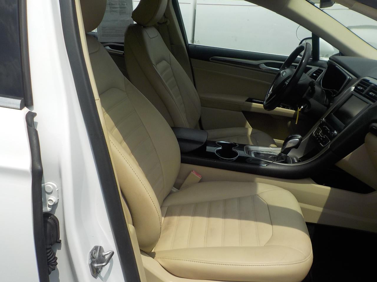 2016 Ford Fusion SE FWD