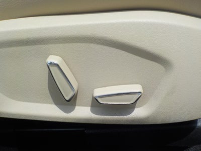 2016 Ford Fusion SE FWD