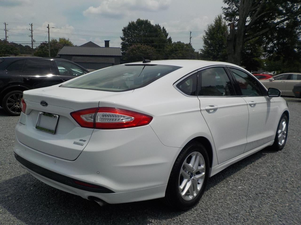 2016 Ford Fusion SE FWD