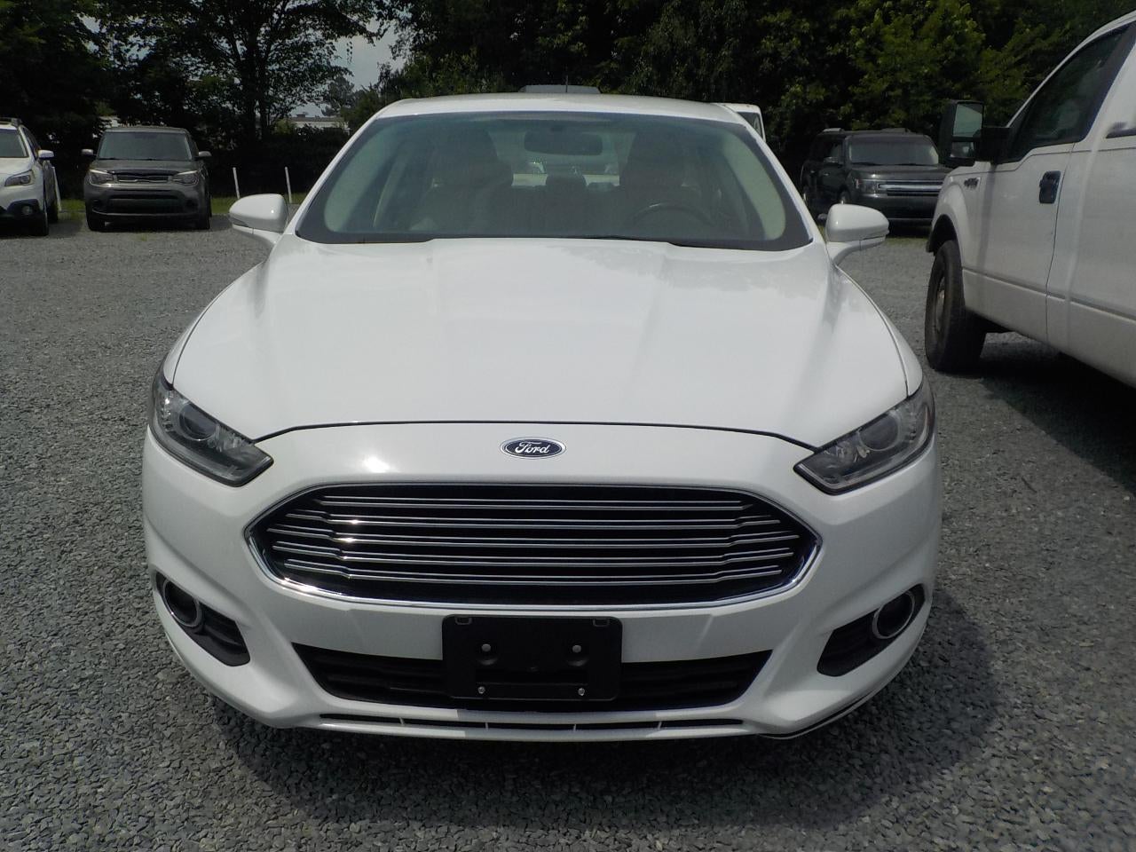 2016 Ford Fusion SE FWD
