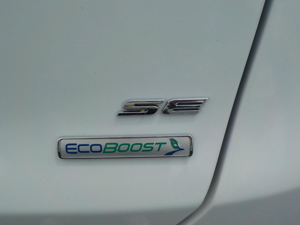 2016 Ford Fusion SE FWD