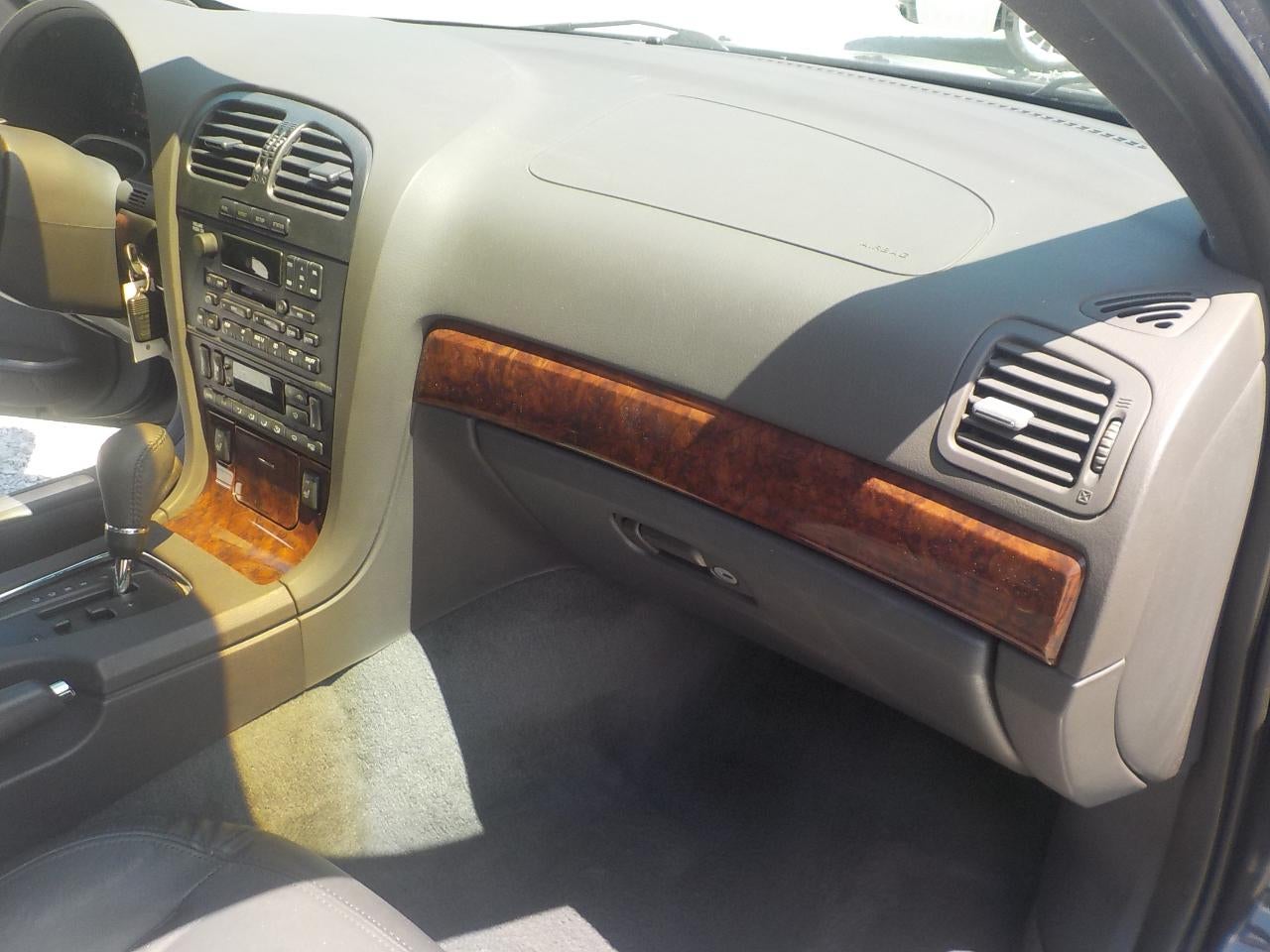 2000 Lincoln LS 4dr Sdn V8 Auto w/Premium Pkg