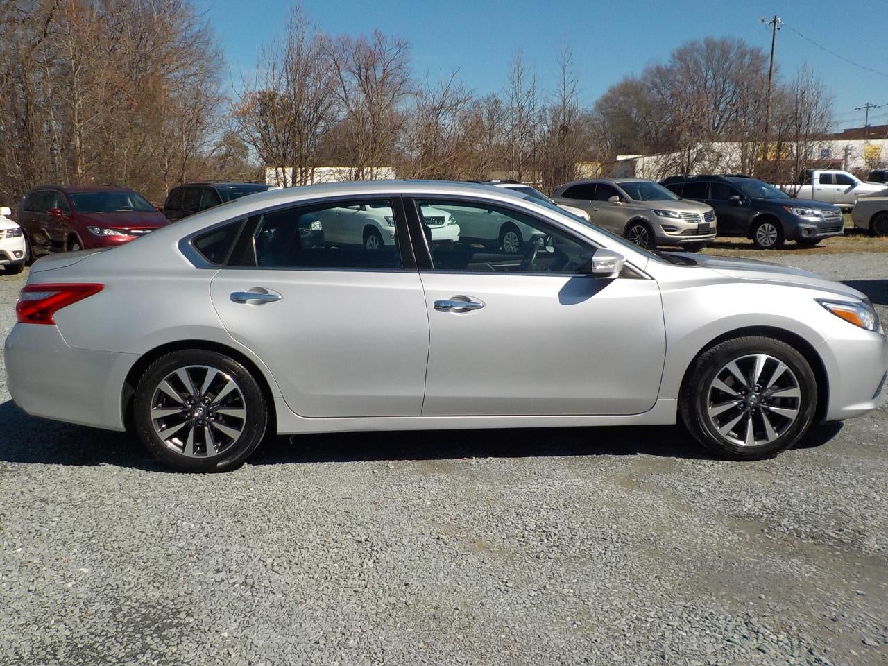 2017 Nissan Altima 2.5 SL FWD