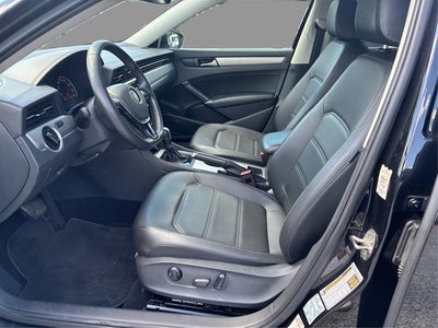 2021 Volkswagen Passat SE 1.8T W/Sunroof