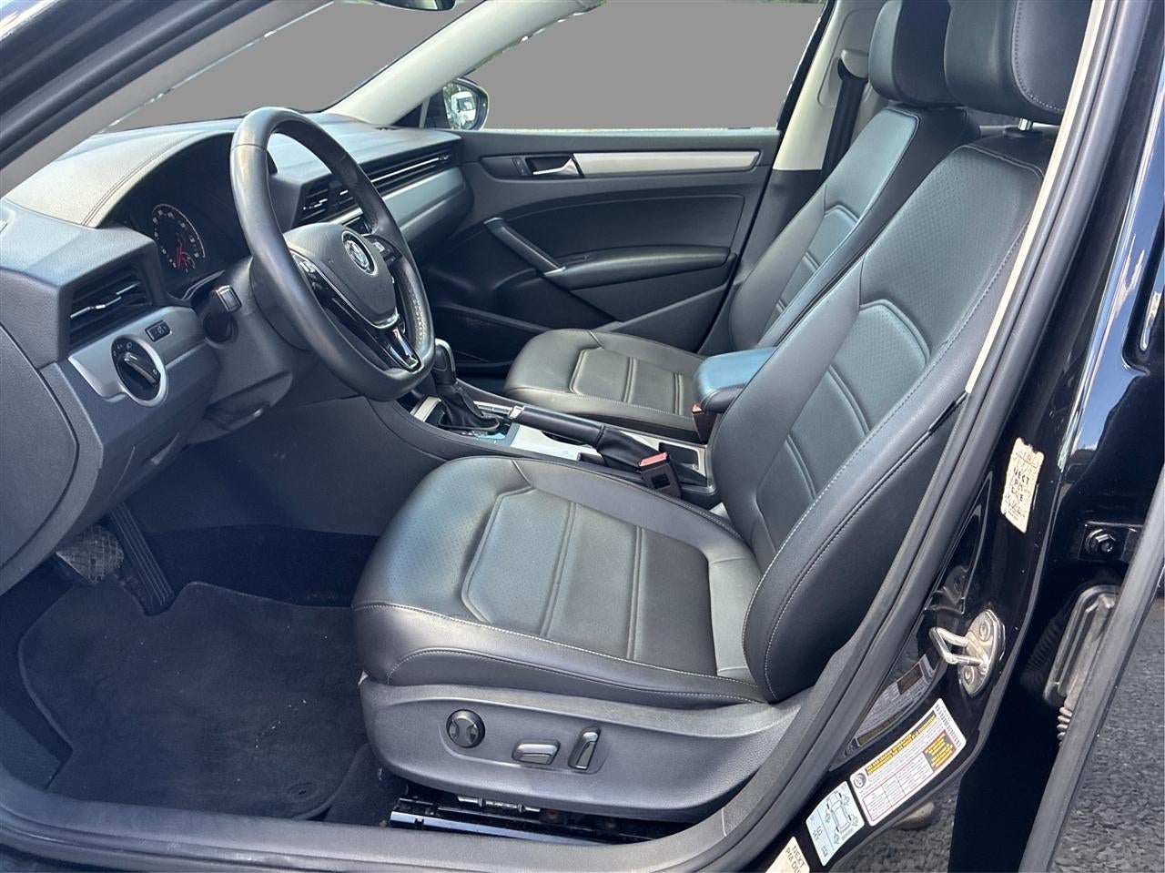 2021 Volkswagen Passat SE 1.8T W/Sunroof