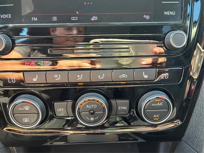 2021 Volkswagen Passat SE 1.8T W/Sunroof