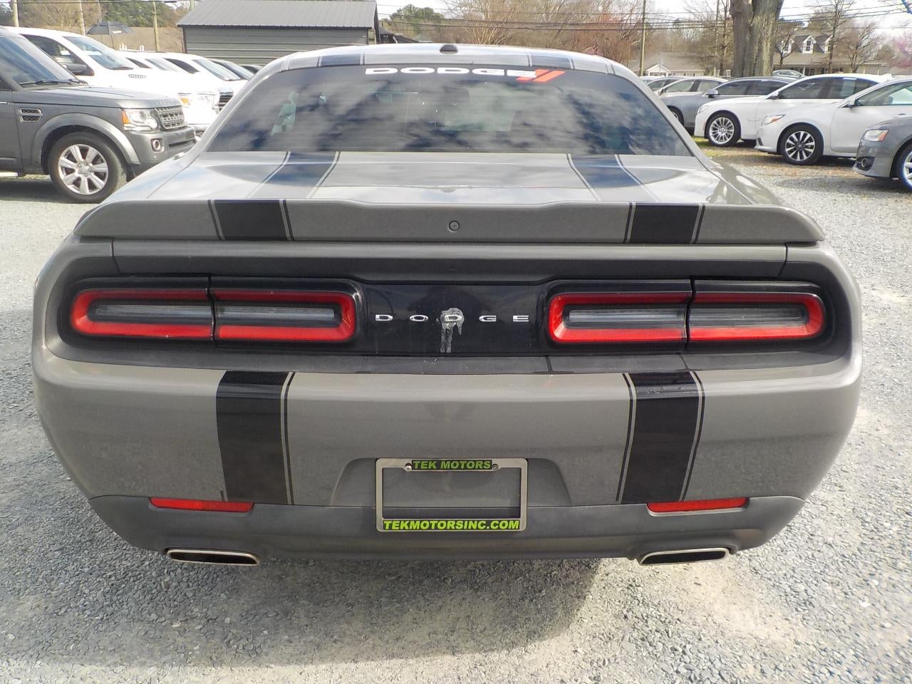 2019 Dodge Challenger SXT