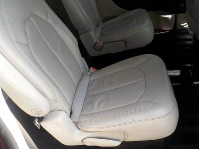 2018 Chrysler Pacifica Touring-L FWD