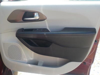 2018 Chrysler Pacifica Touring-L FWD