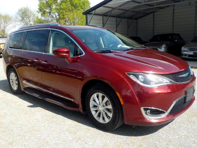 2018 Chrysler Pacifica Touring-L FWD