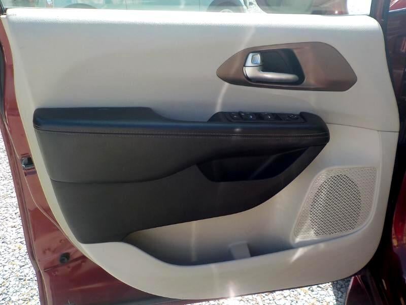 2018 Chrysler Pacifica Touring-L FWD