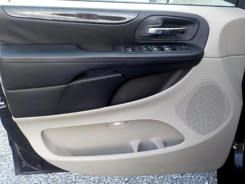 2016 Dodge Grand Caravan SXT 2WD