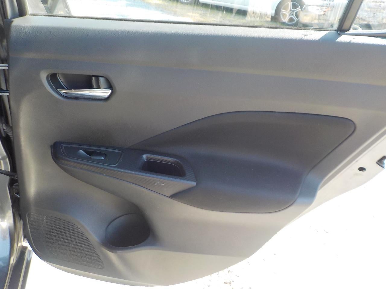 2021 Nissan Versa SV FWD