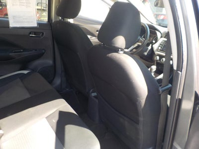 2021 Nissan Versa SV FWD