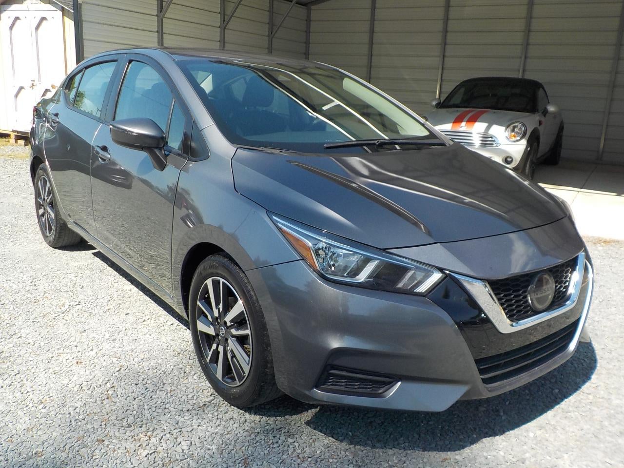 2021 Nissan Versa SV FWD
