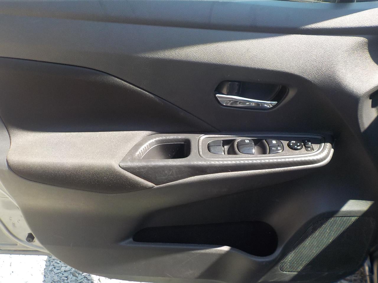 2021 Nissan Versa SV FWD