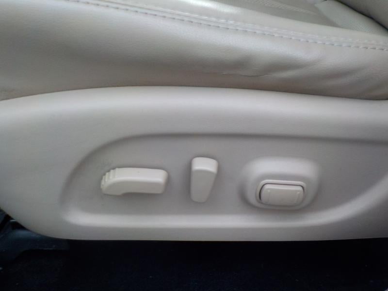 2016 Nissan Pathfinder Platinum 4D SUV 4X4