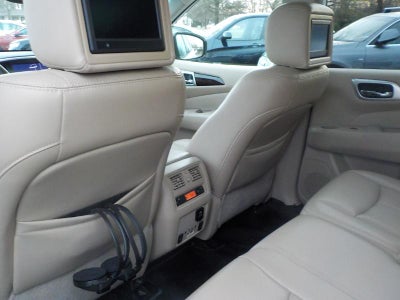 2016 Nissan Pathfinder Platinum 4D SUV 4X4