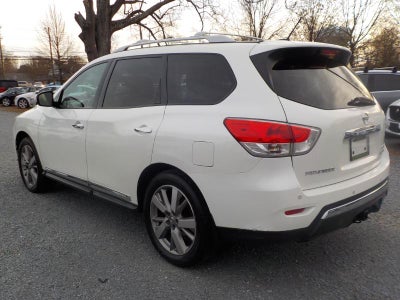 2016 Nissan Pathfinder Platinum 4D SUV 4X4