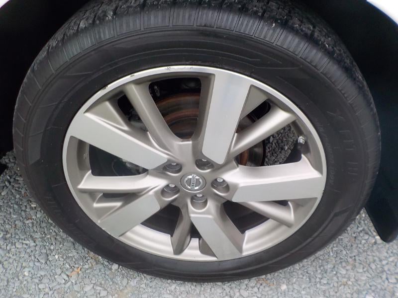 2016 Nissan Pathfinder Platinum 4D SUV 4X4