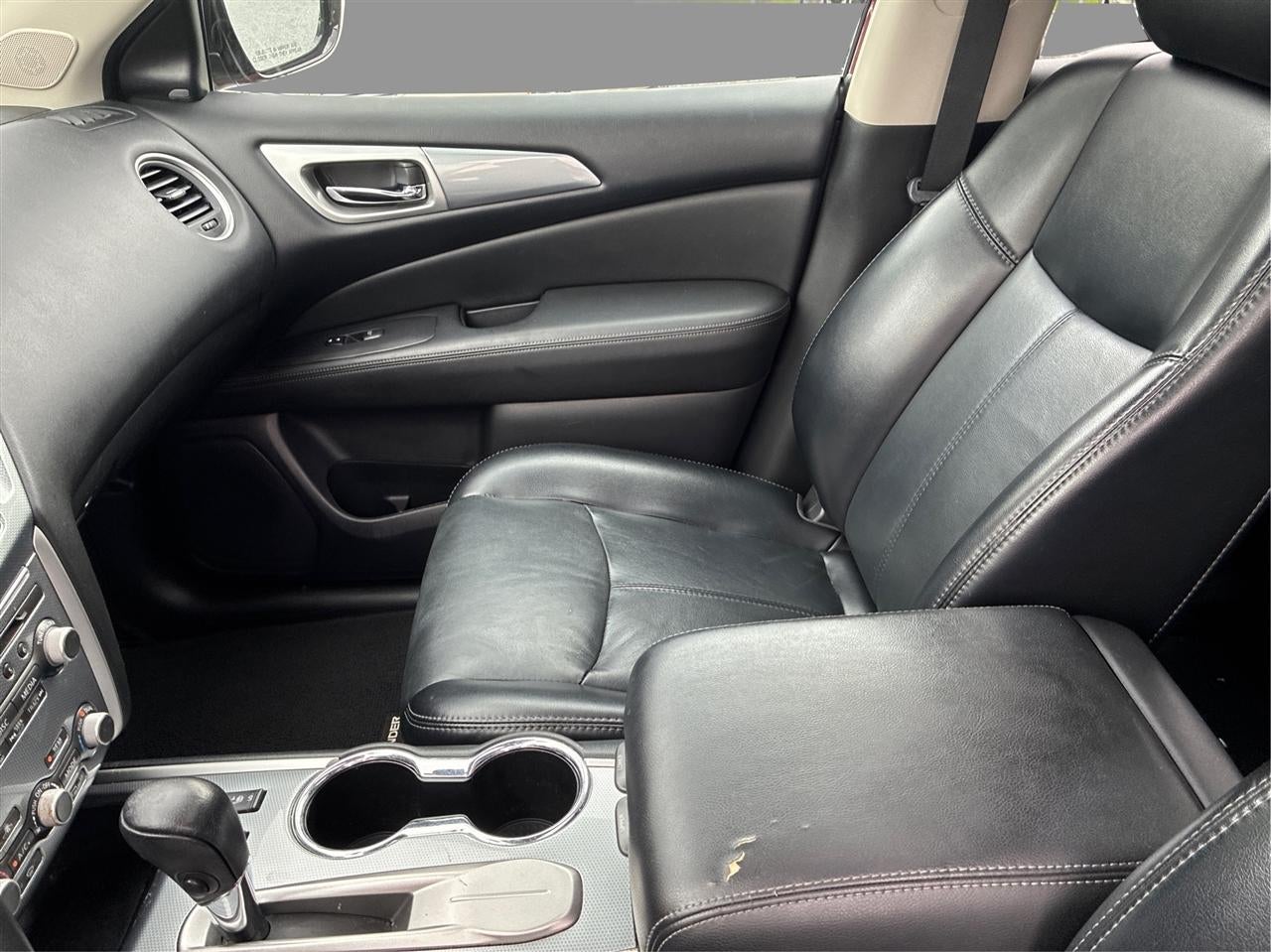 2017 Nissan Pathfinder Platinum 2WD
