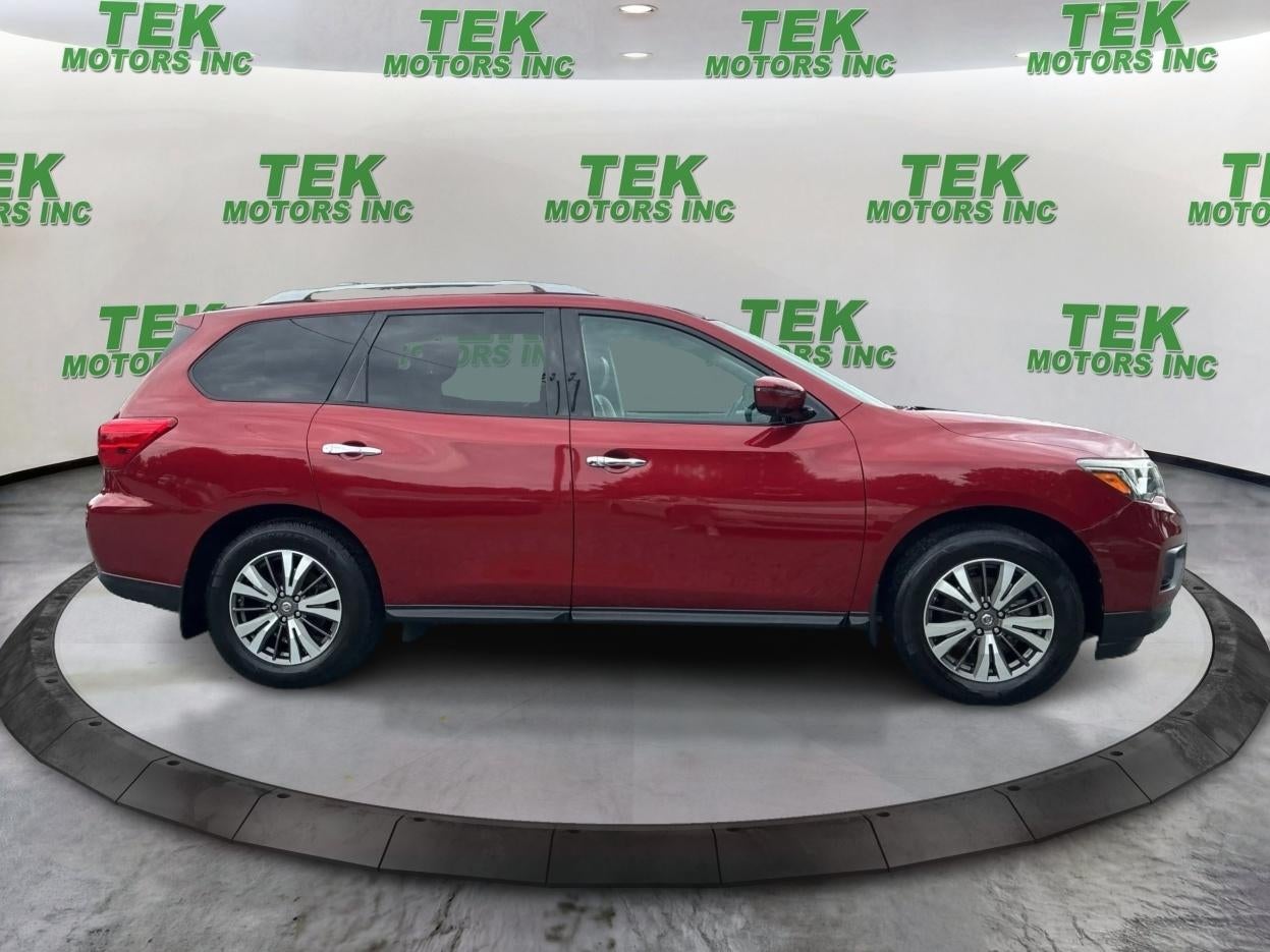 2017 Nissan Pathfinder Platinum 2WD