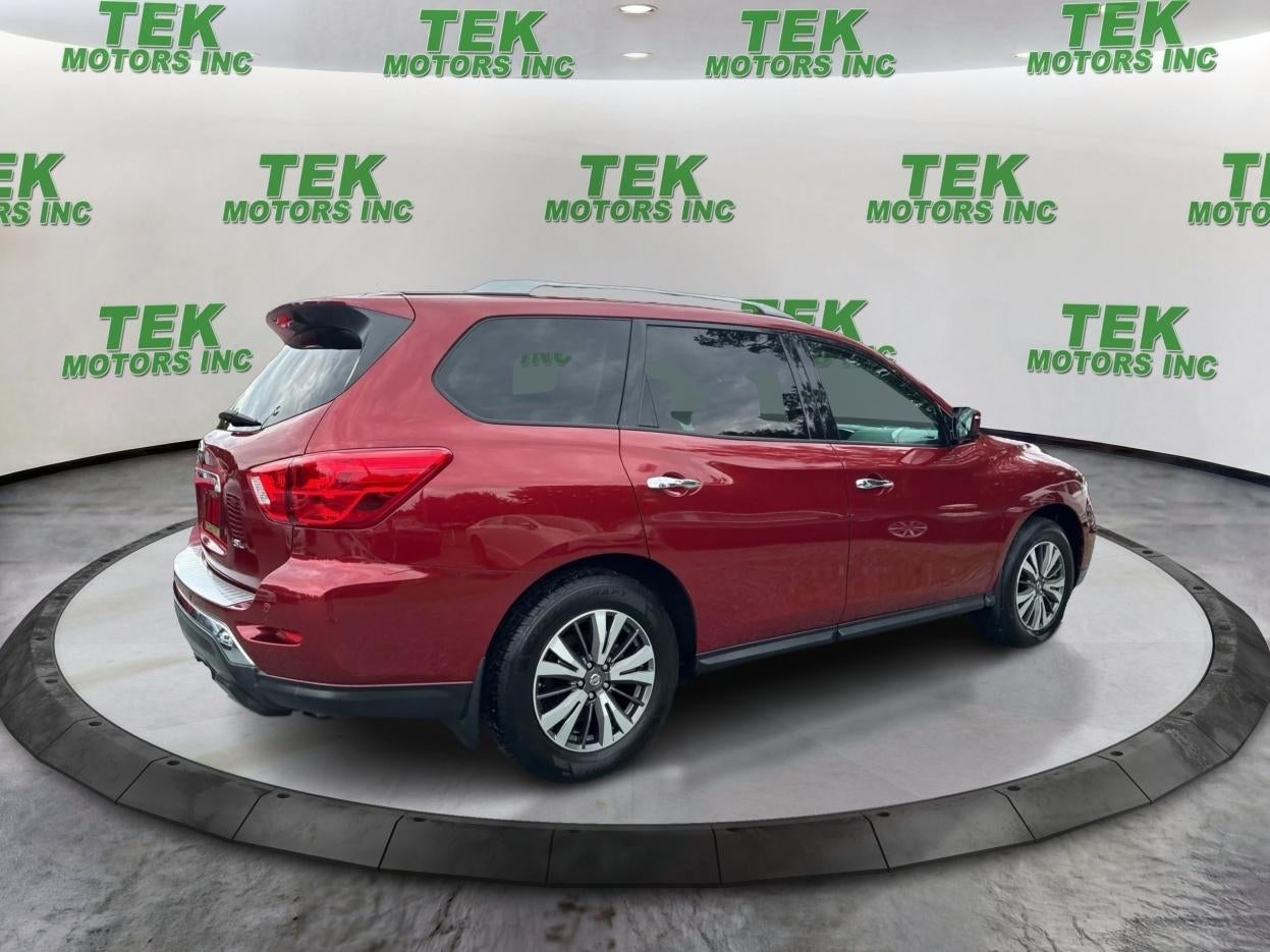 2017 Nissan Pathfinder Platinum 2WD