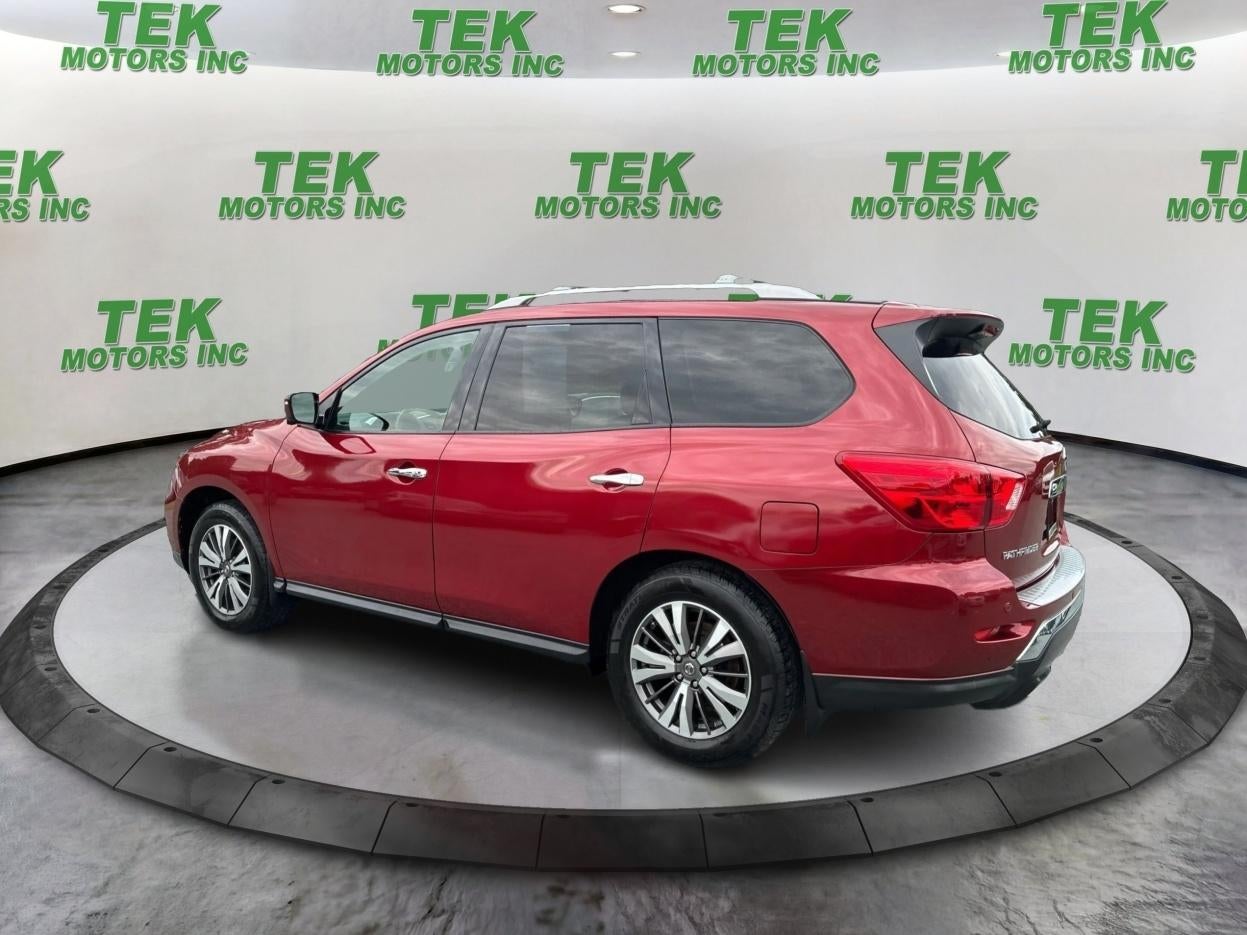 2017 Nissan Pathfinder Platinum 2WD