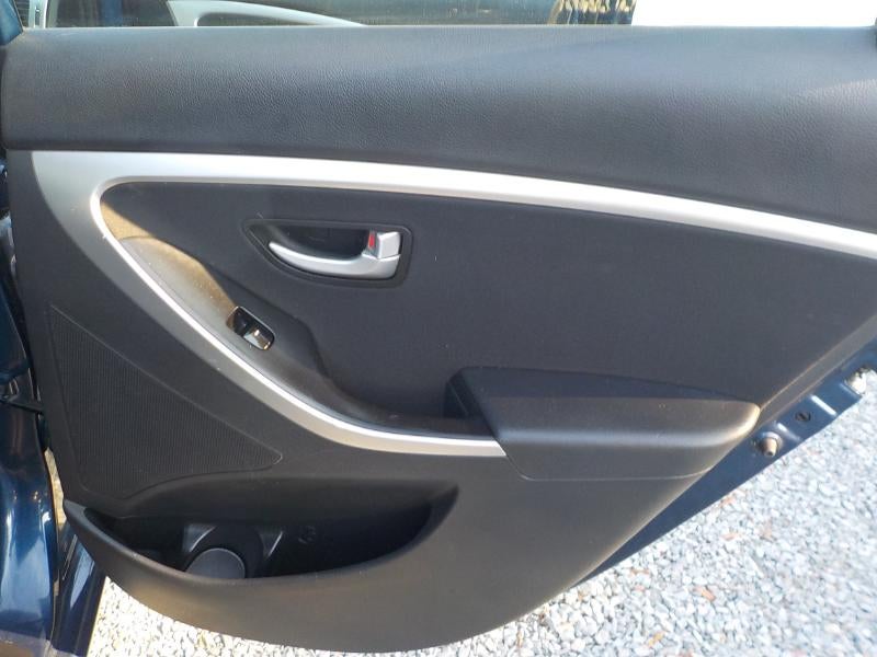 2016 Hyundai Elantra GT 2.0L 6A