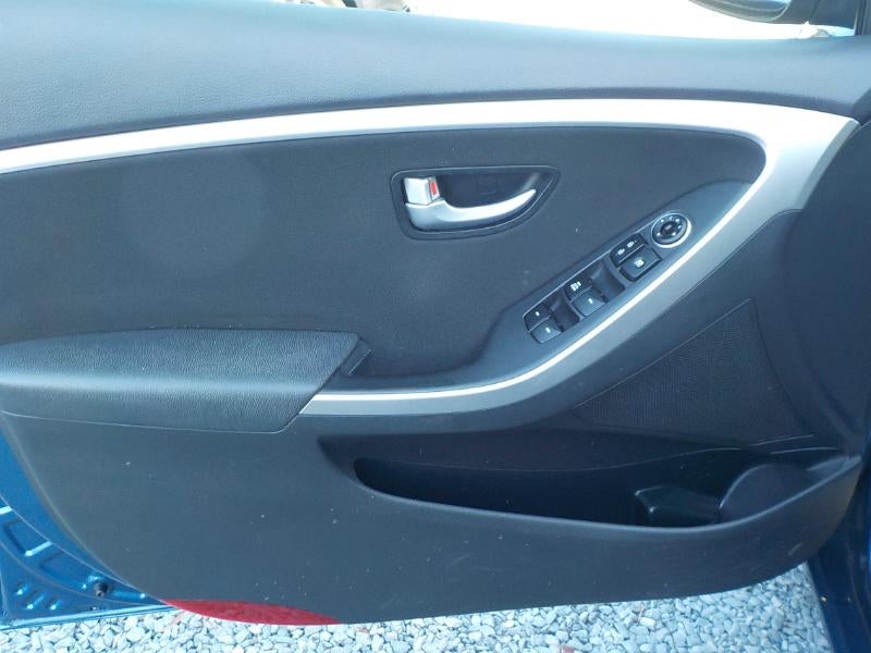 2016 Hyundai Elantra GT 2.0L 6A