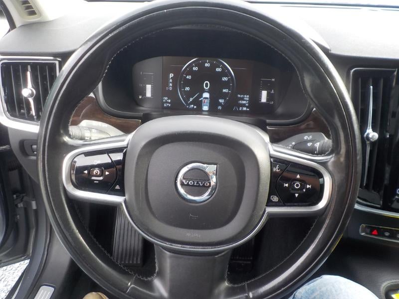 2018 Volvo S90 T5 FWD Momentum