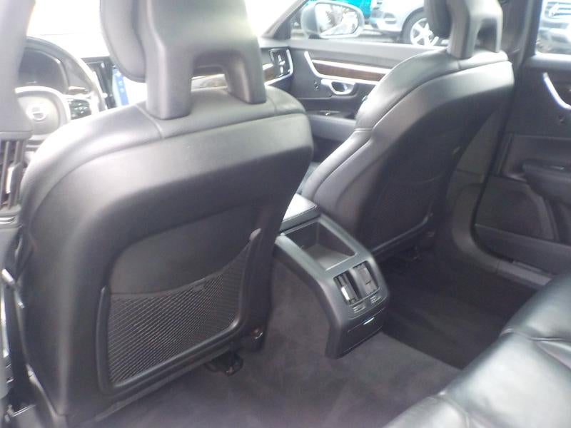 2018 Volvo S90 T5 FWD Momentum