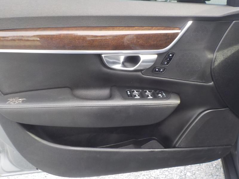 2018 Volvo S90 T5 FWD Momentum