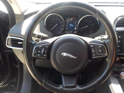 2017 Jaguar F-Pace 35t Prestige